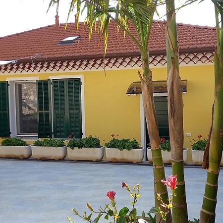 Agriturismo Ca Du Bega อาร์มา ดิ ตัจจา ภายนอก รูปภาพ